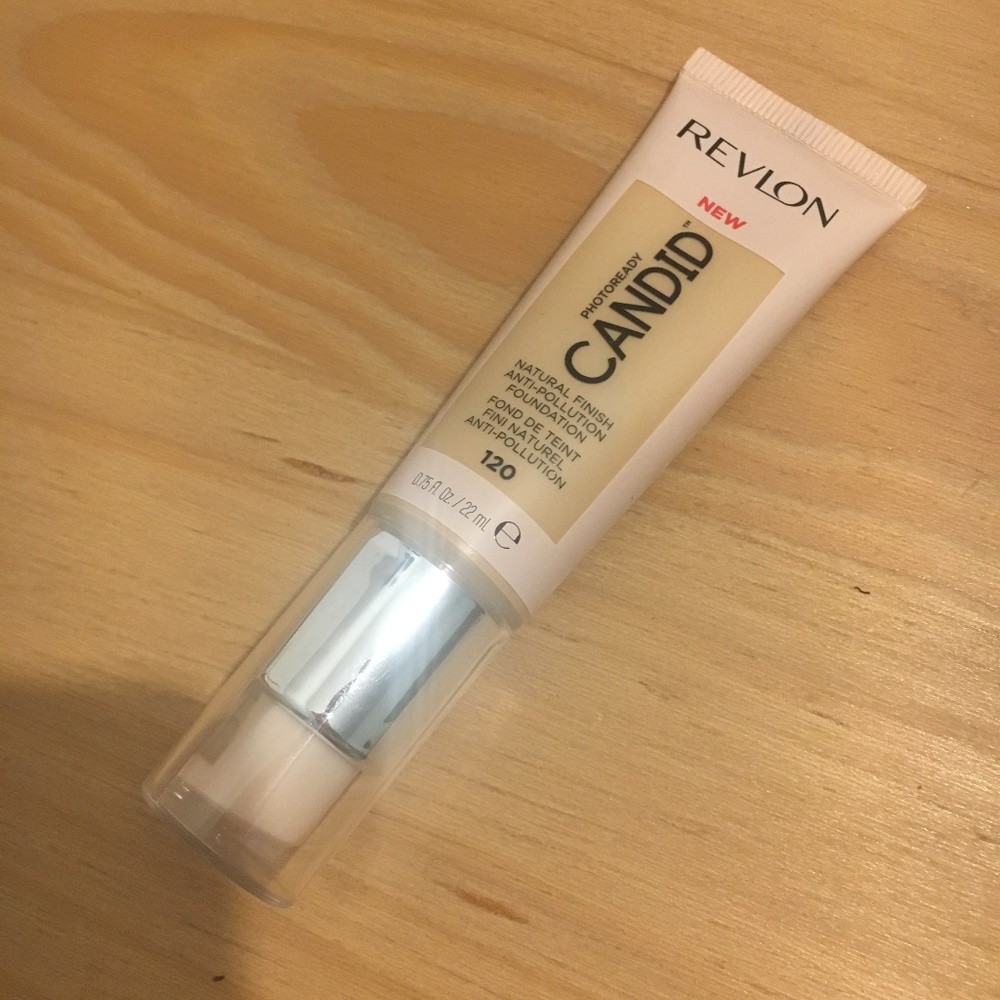 Revlon Candid Natural Finish Foundation